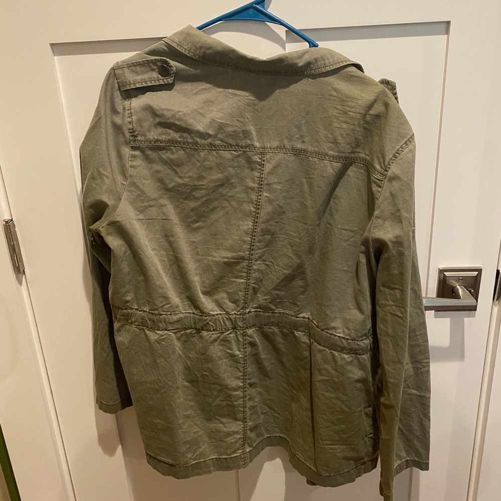 Lightweight Green Jacket - Picture 2 of 5